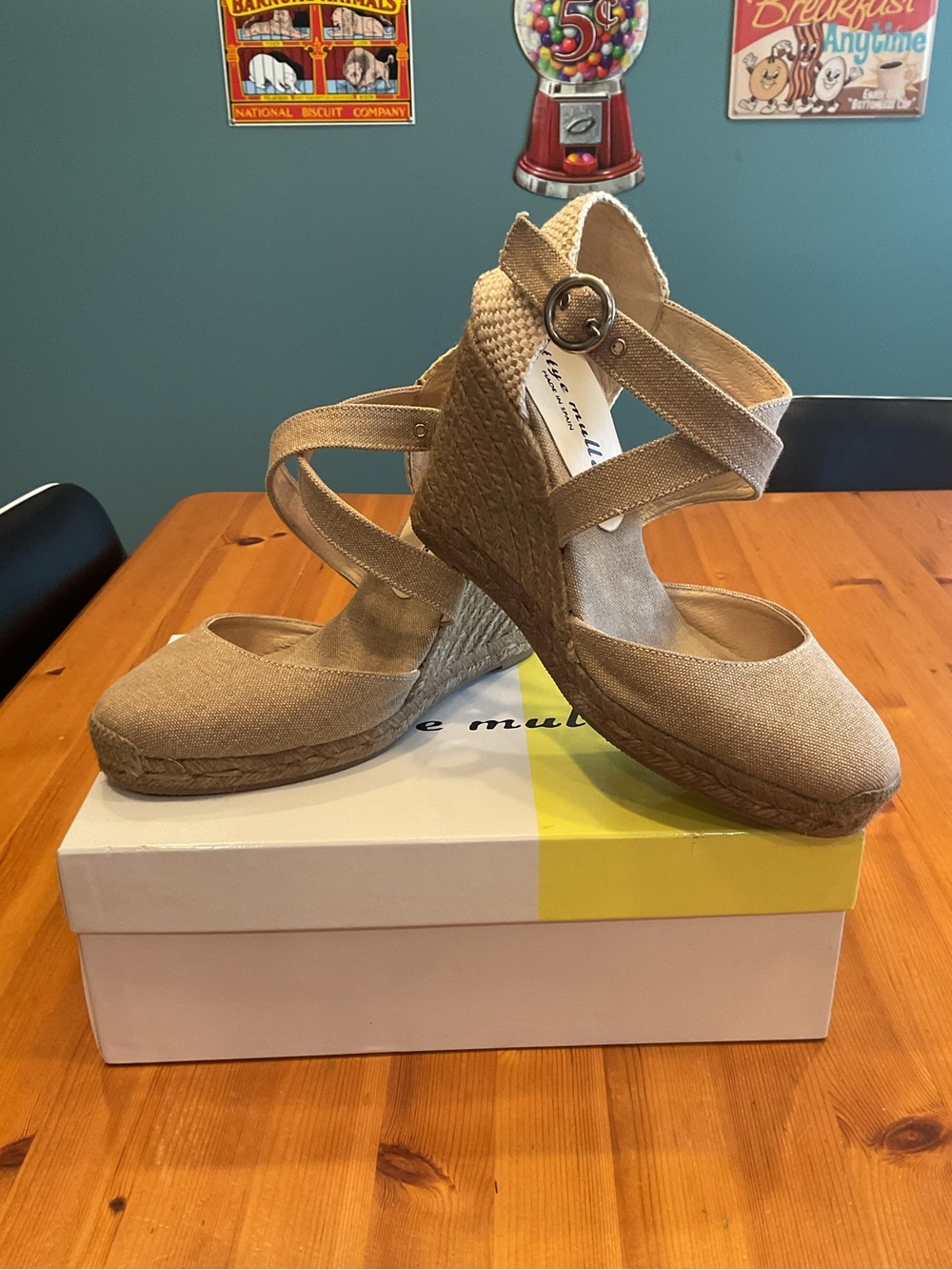 BETTYE MULLER ESPADRILLE WEDGE SHOES KATY WOMENS SZ 7.5 38 NATURAL TAN SPAIN